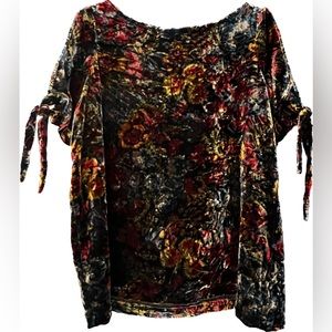 Loft Crushed Velvet Floral Top // Tie Shoulder